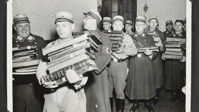 Photo of We must think – Book burning